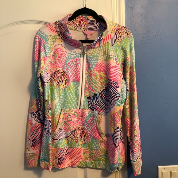 Lilly Pulitzer Tops - Lilly Pulitzer Roar of the Seas Popover ** L**